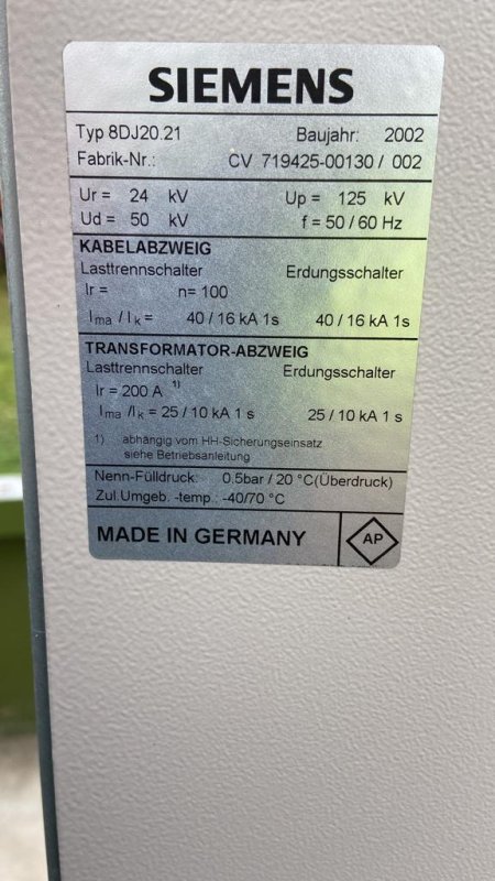 Medium Voltage Switchgear Siemens Type 8DJ20.2 | Siemens